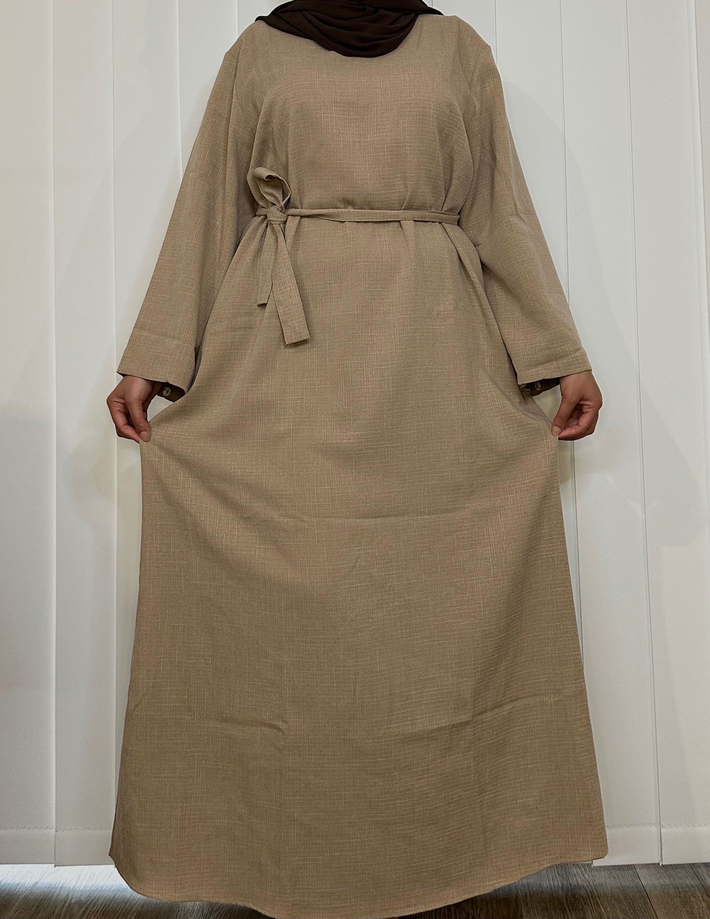 Closed Linen Abaya