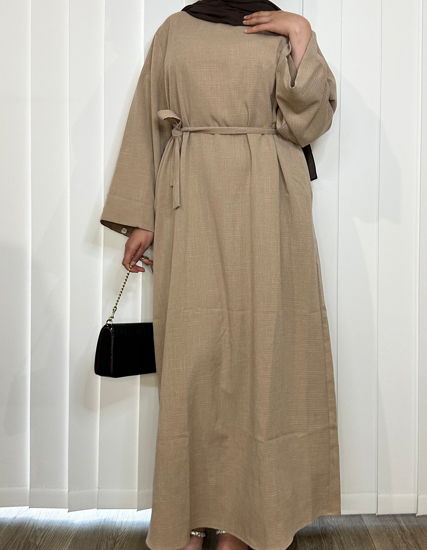 Closed Linen Abaya