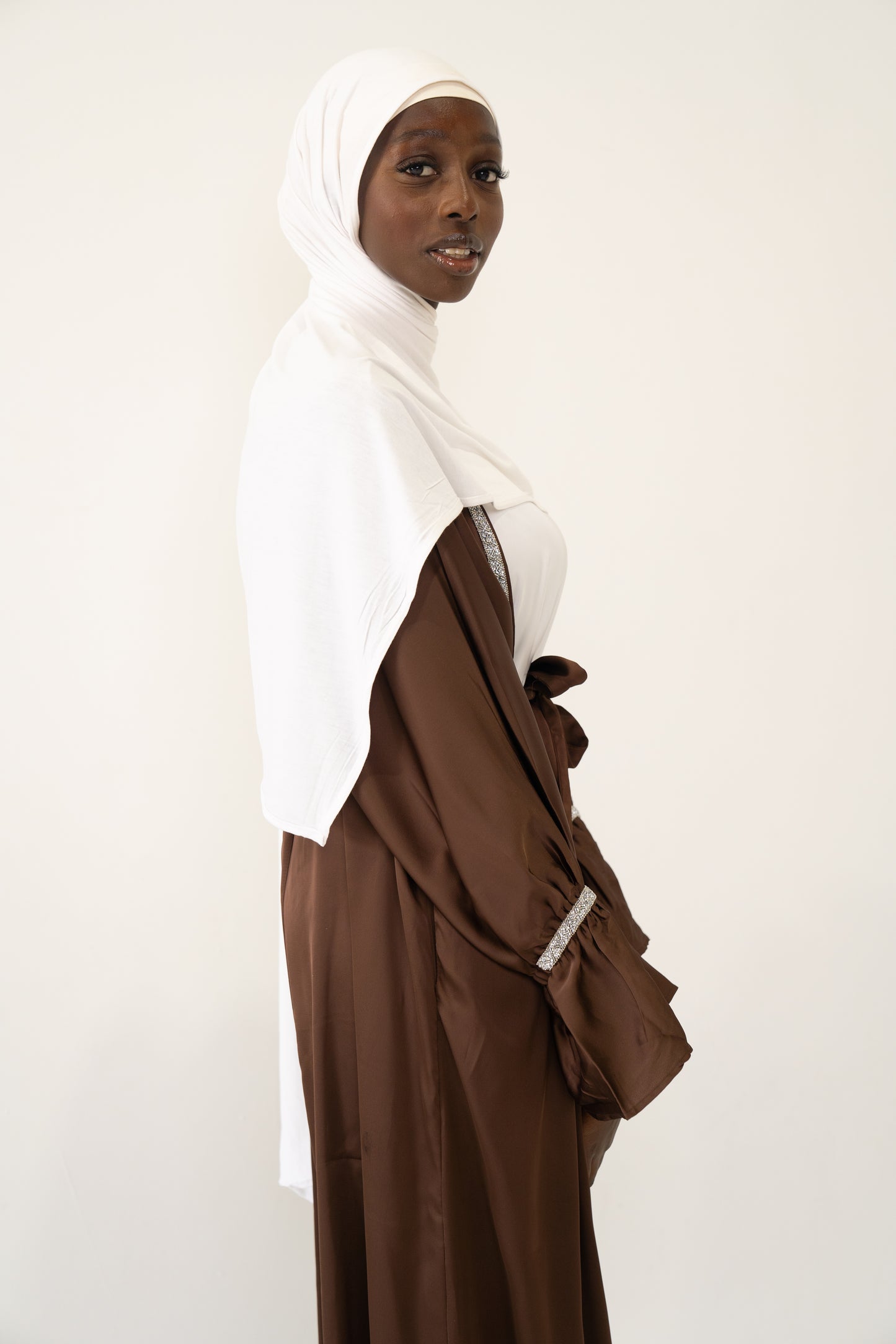Loujain Abaya - Brown