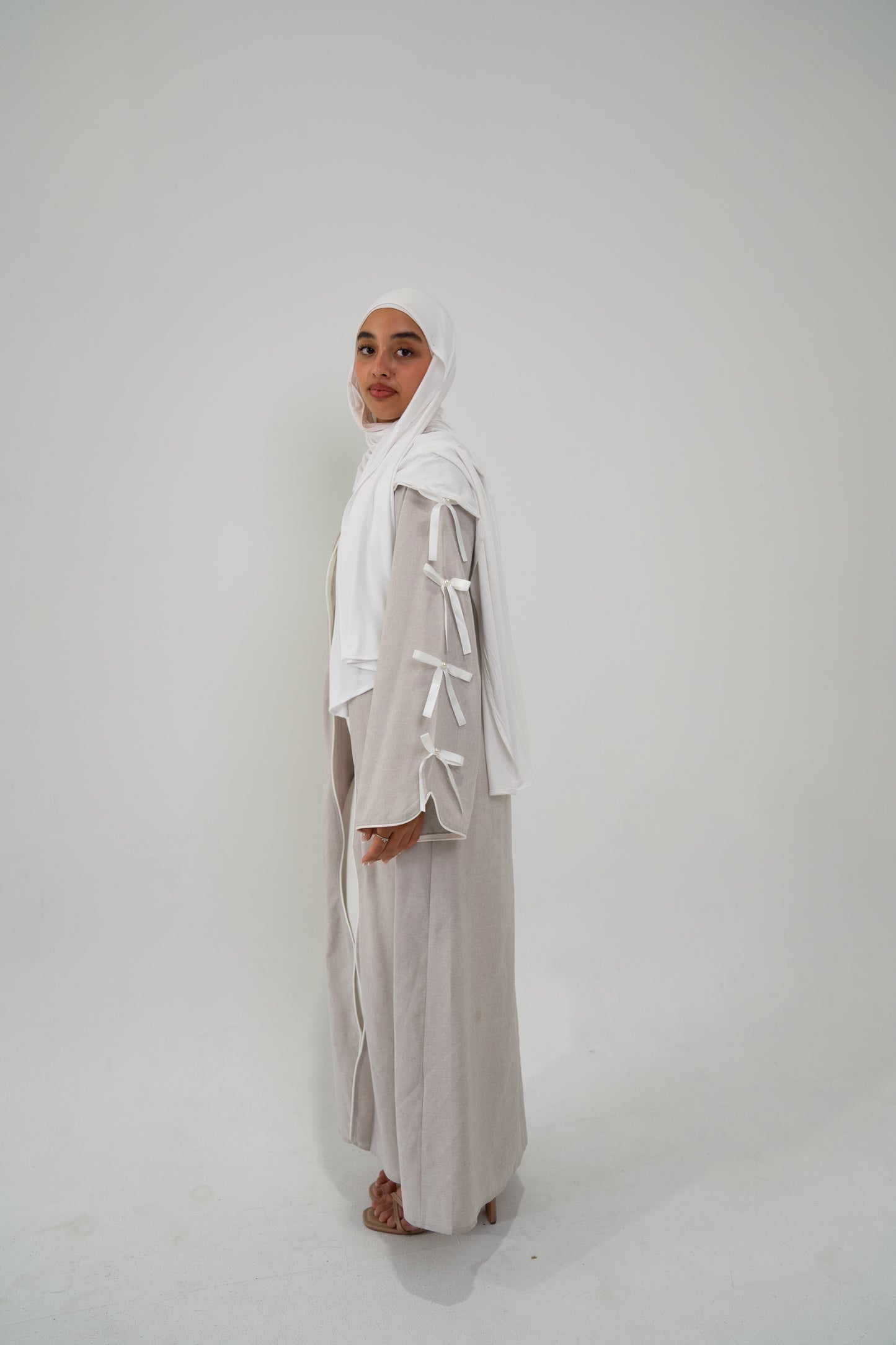 Amirah Abaya - Beige